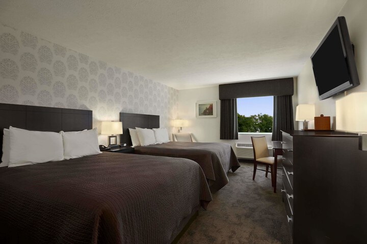 Room 7 of 15