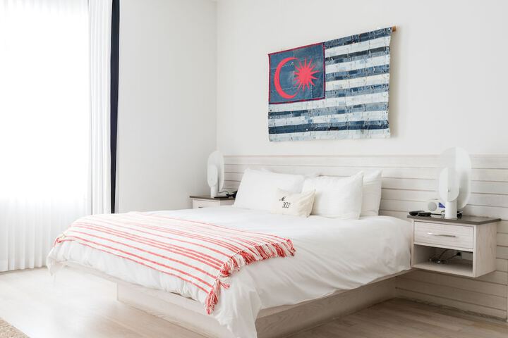 Room 47 of 85
