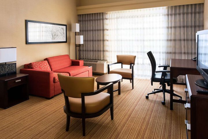 Room 12 of 32