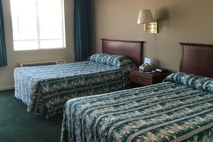 Room 15 of 16