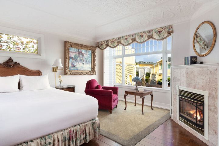 Seven Gables Inn on Monterey Bay a Kirkwood Collection Property