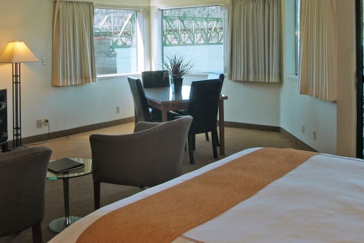 Room 48 of 131