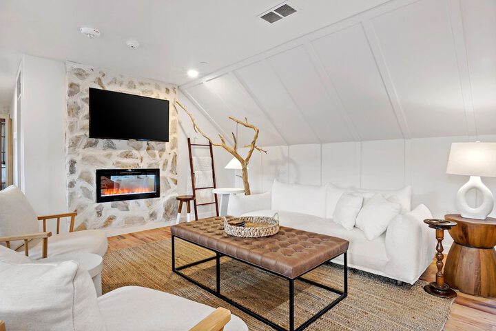 Peri Social House
