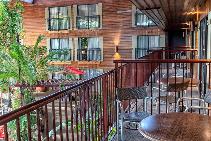 Terrace/Patio 106 of 111