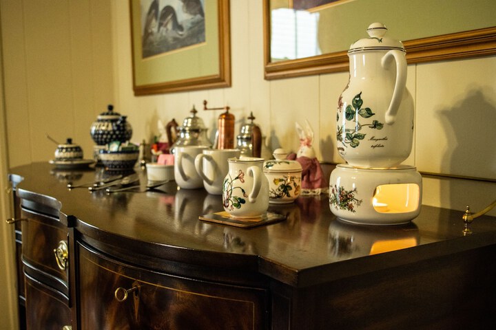 Breakfast/Coffee Service 69 of 75