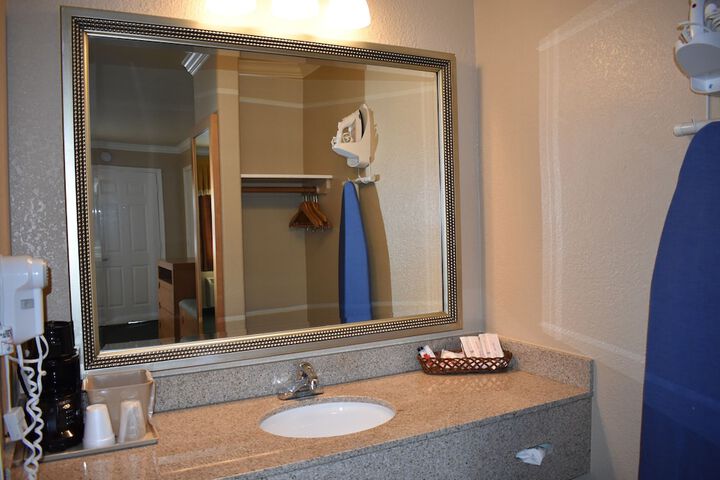 Room 20 of 26