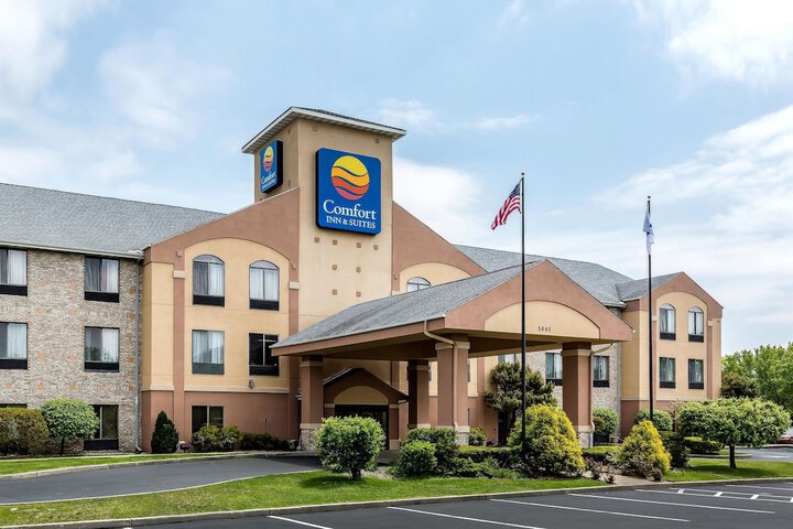 Hotel 2 of 41
