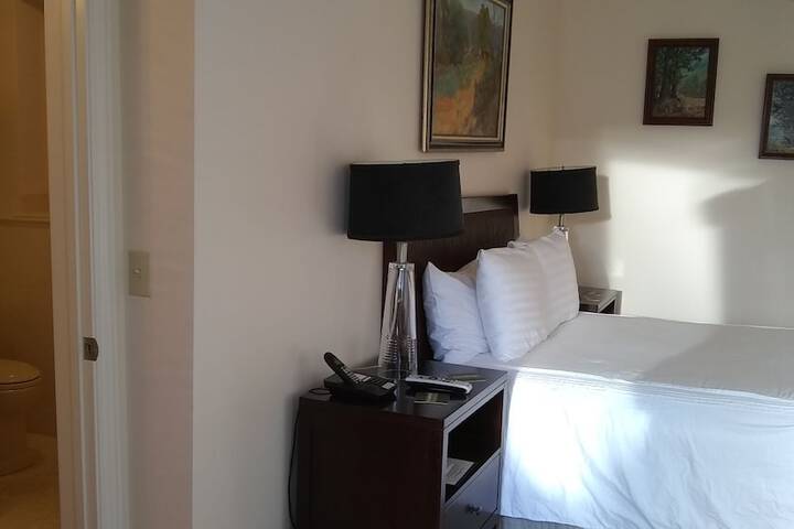 Room 105 of 147