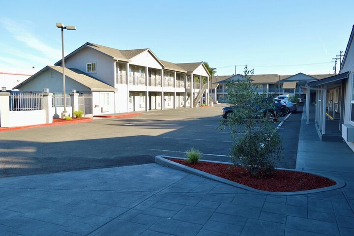 Hotel 7 of 74