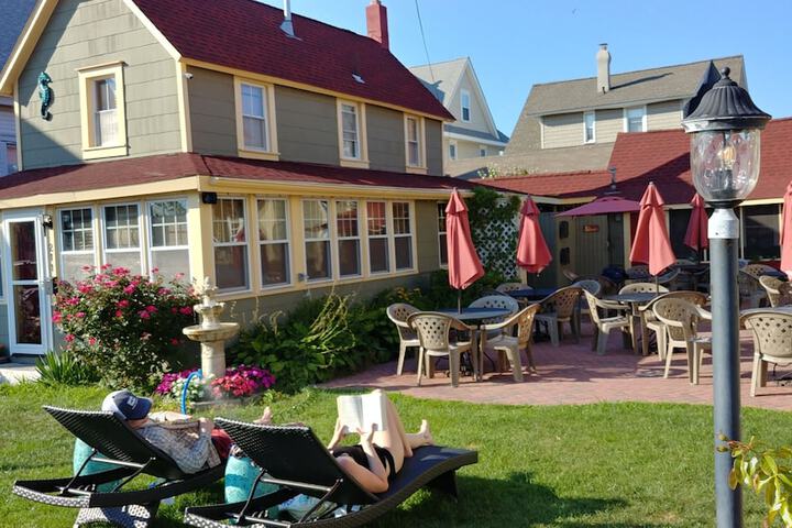 Island Guest House B & B