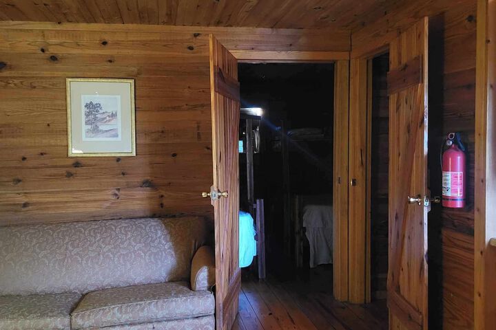 Room 11 of 15