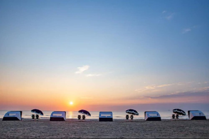The Historic Cavalier Hotel and Beach Club Autograph Collection