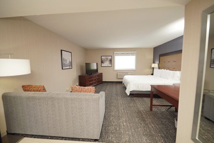 Room 37 of 70