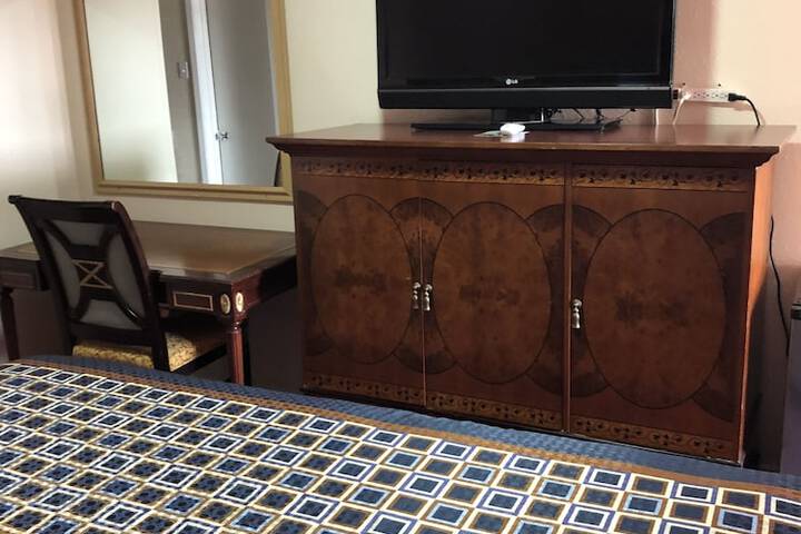 Room 14 of 29