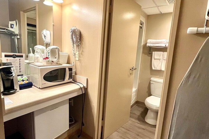 Room 11 of 26