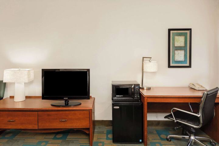 Room 18 of 25