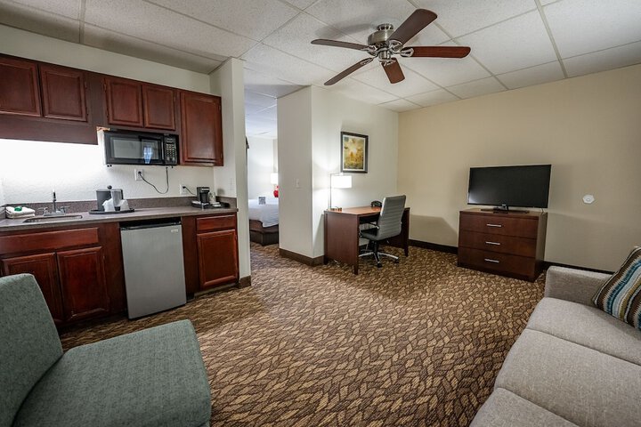 Room 21 of 46
