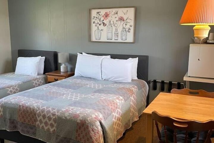Brittany Motel