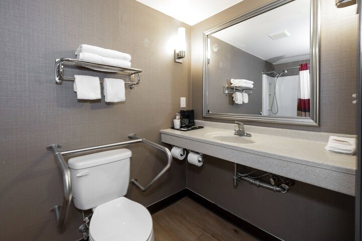 Room 10 of 23