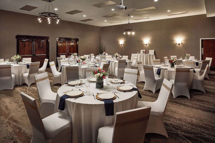 Hotel Don Fernando de Taos Tapestry Collection by Hilton