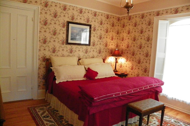 Room 62 of 114
