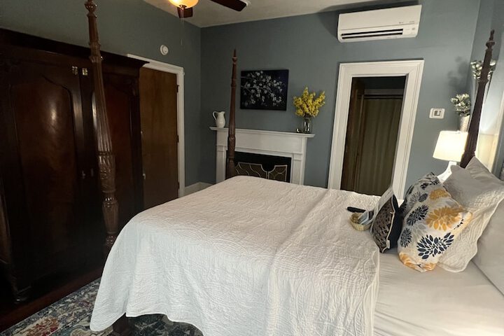 Room 27 of 50