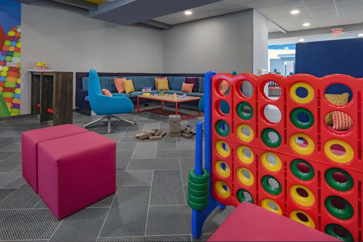 Hotel Interior 11 of 25