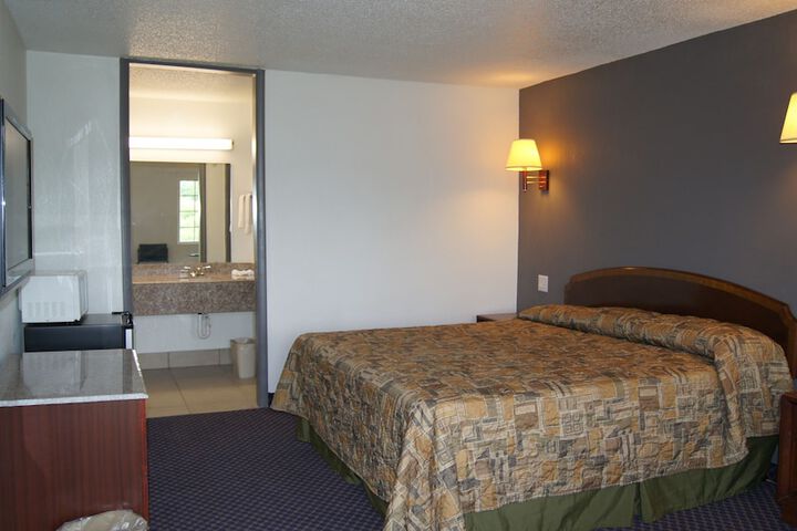 Room 16 of 20