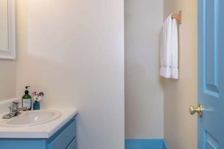Room 25 of 40
