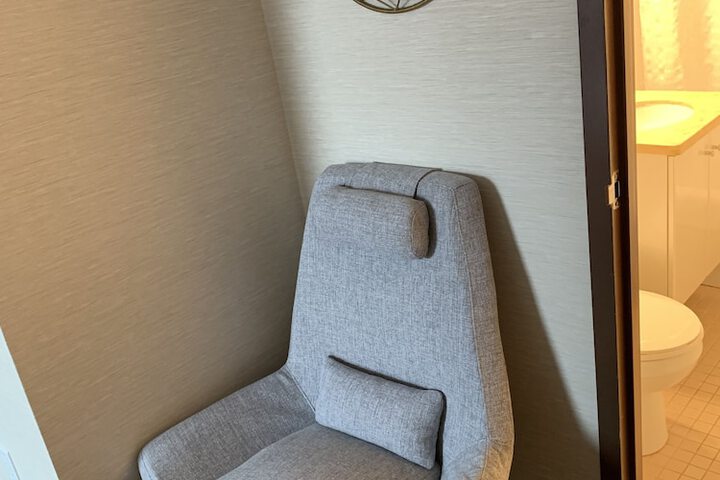 Room 37 of 89