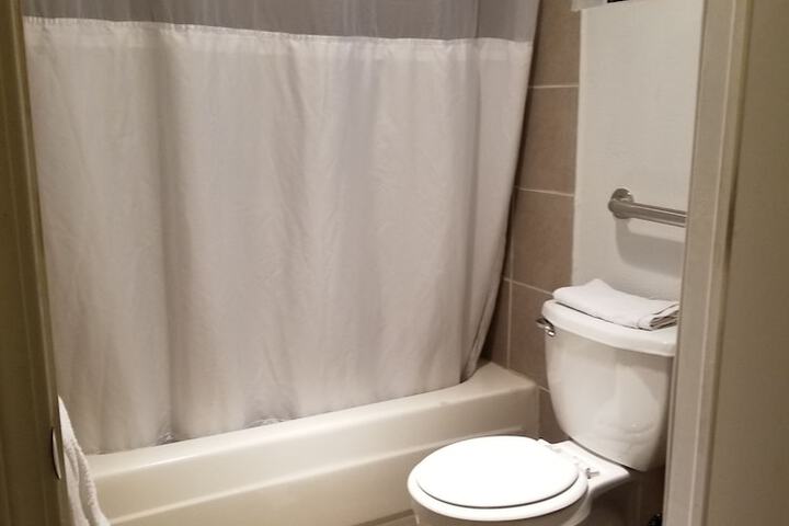 Room 8 of 22
