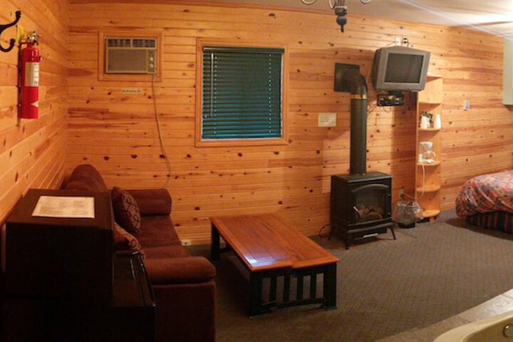 Room 27 of 40