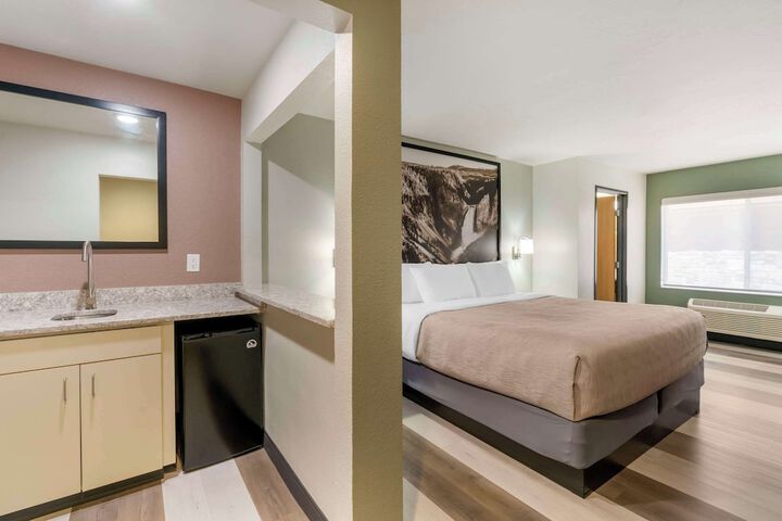 Room 19 of 41