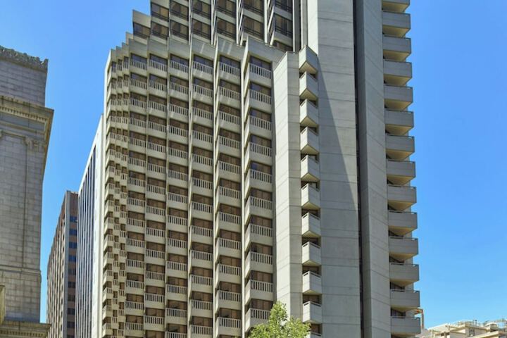 Hotel 2 of 99