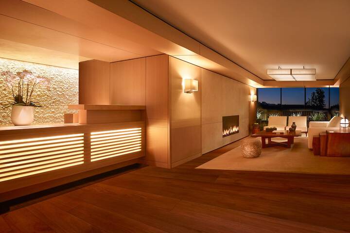 Hotel Interior 10 of 64
