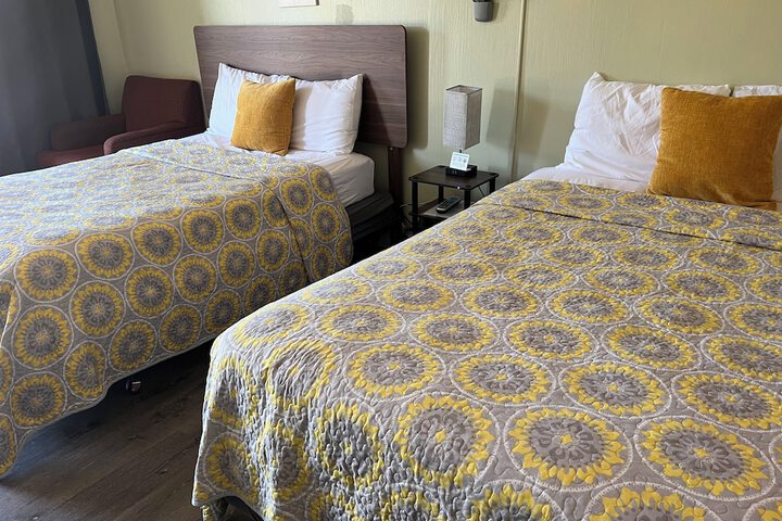 Midtown Inn & Suites