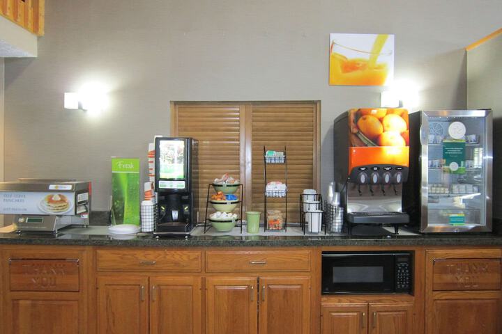Quality Inn Nashville - Bloomington