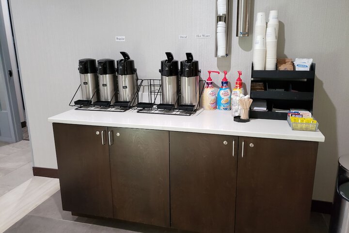 Breakfast/Coffee Service 39 of 50