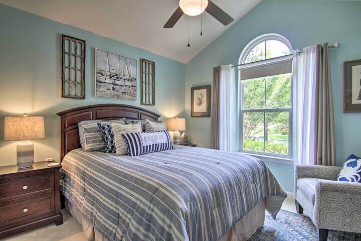 5 Mi to Bethany Beach: Chic Home w / Grill!