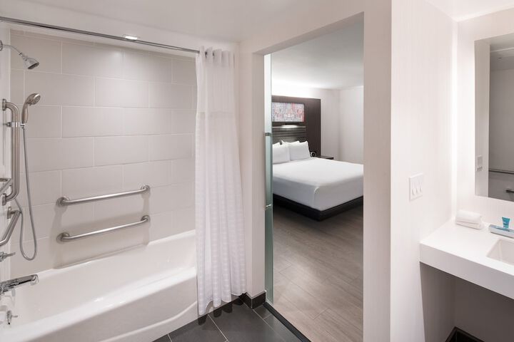 Room 29 of 45