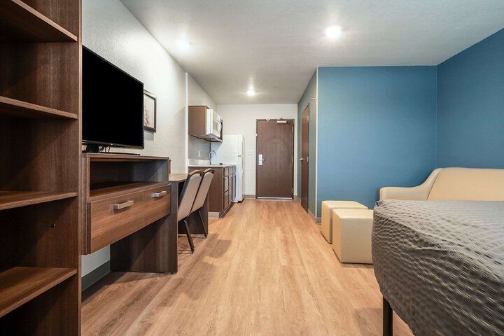 Room 17 of 48