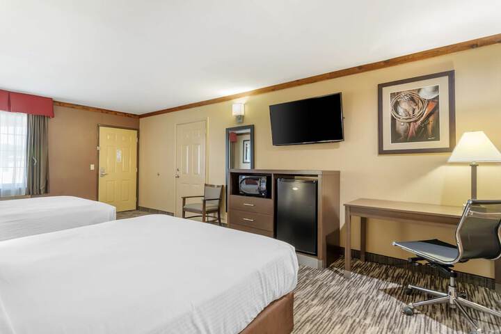 Room 10 of 37