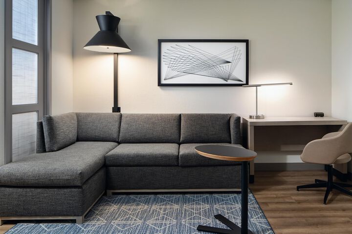 Hyatt Place Sacramento / Rancho Cordova