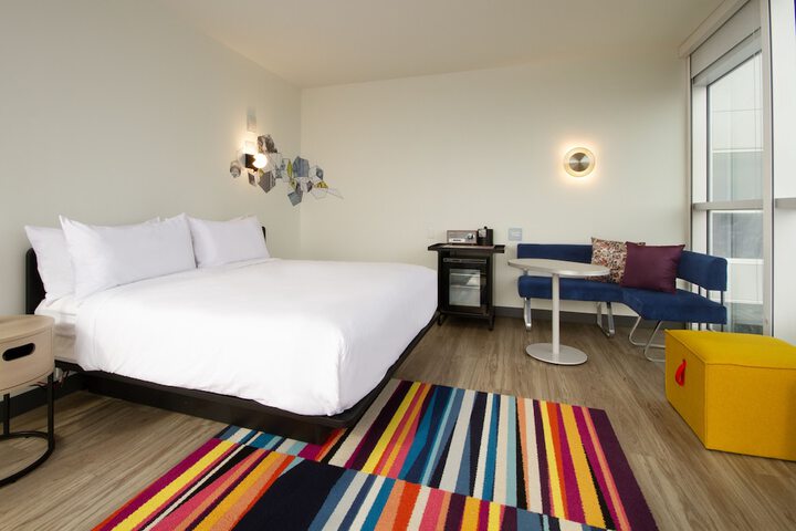 Room 17 of 47