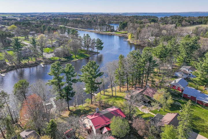 Lake Wissota Home w / Private Dock + Fire Pit!