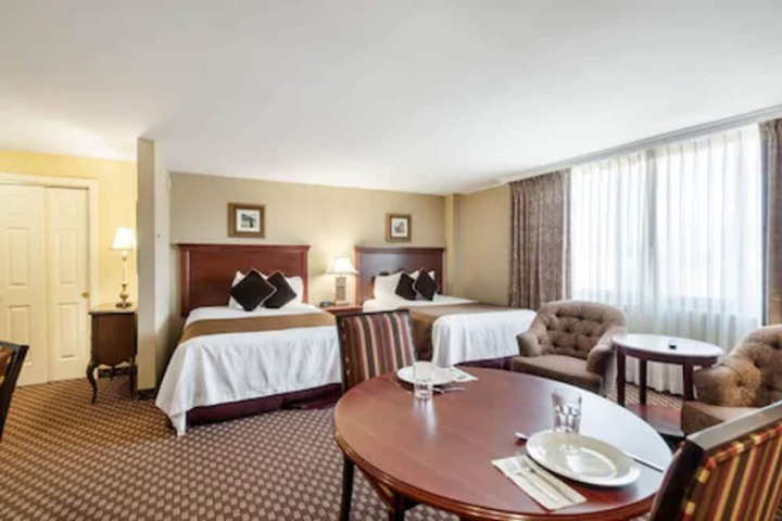 Room 49 of 85