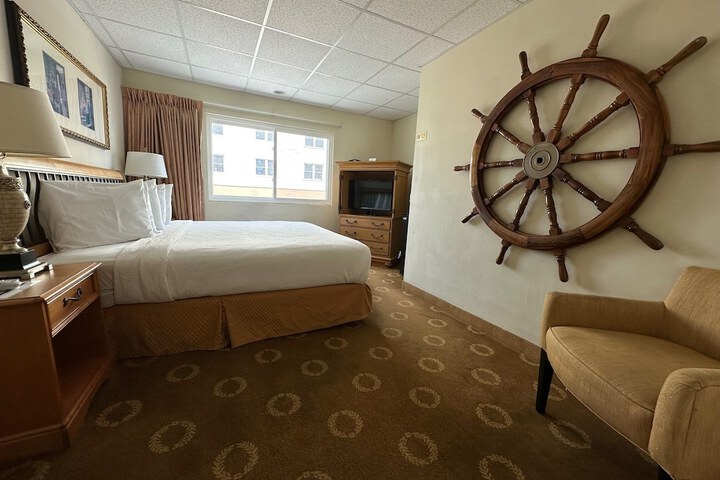 Room 19 of 43