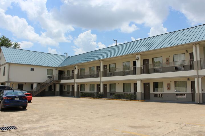 Hotel 3 of 25