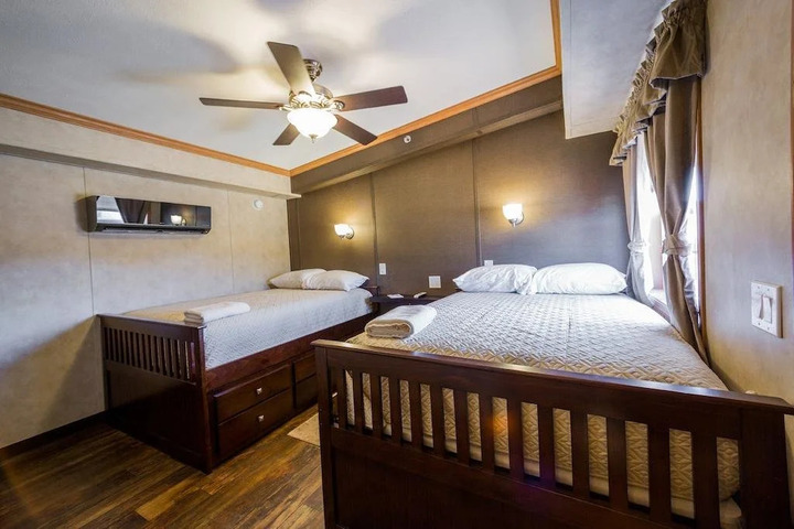 KARNES COUNTY LODGE