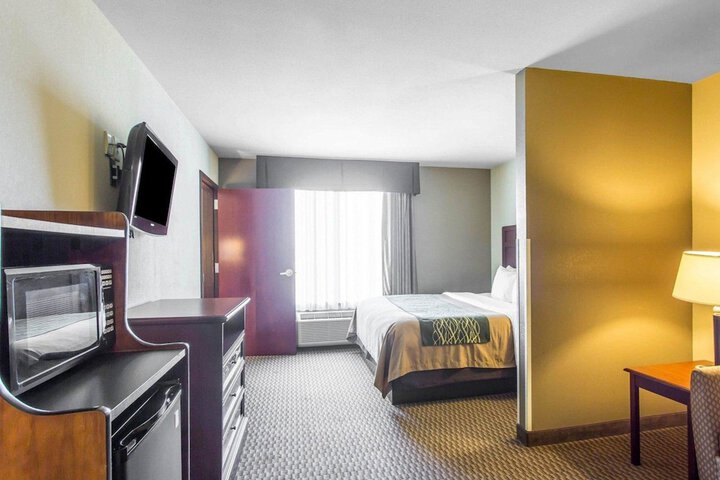 Room 9 of 39